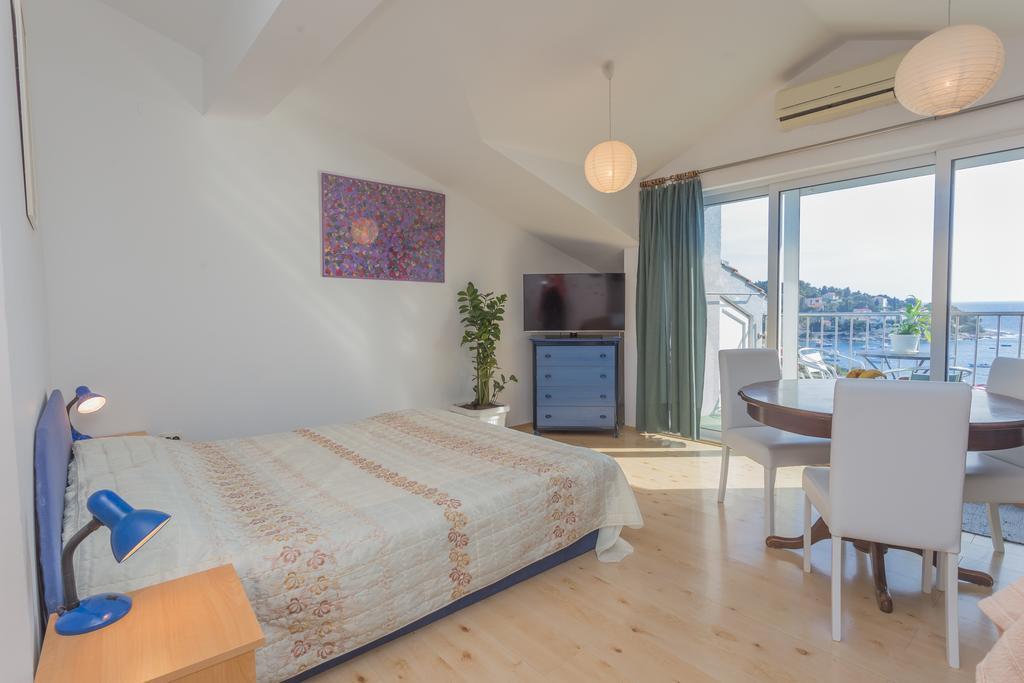 Apartment Lili Hvar Island Екстер'єр фото
