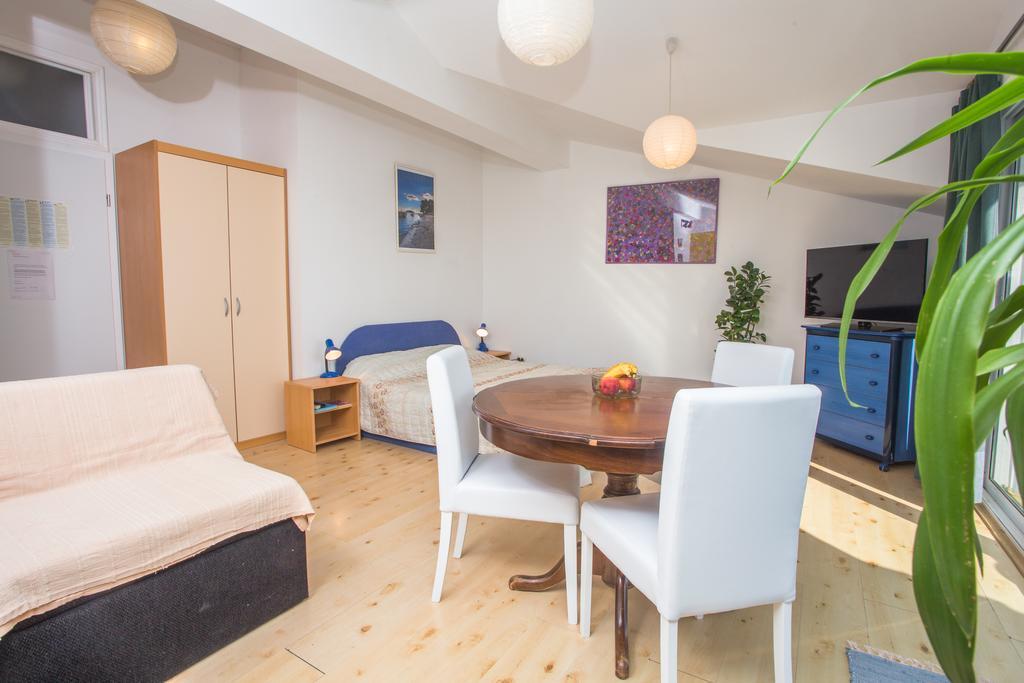 Apartment Lili Hvar Island Екстер'єр фото